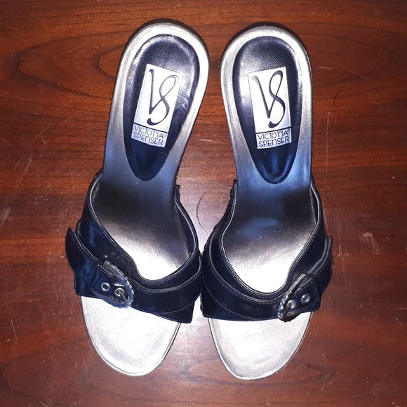 Сlogs - Picture 2 of 5